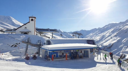 Vroeg in het seizoen op wintersport